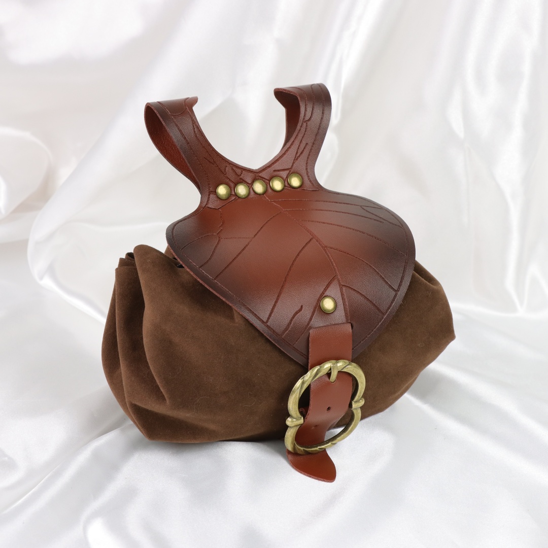Halloween Medieval Leaf Shape  - đánh giá và giá Cocktail Shaker Set